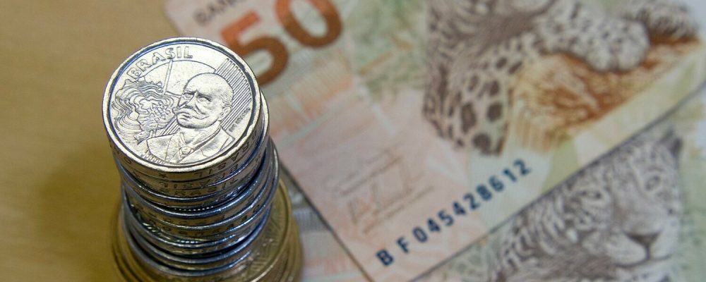 Apenas 11% dos brasileiros conseguiram aumento salarial em 2024, aponta estudo