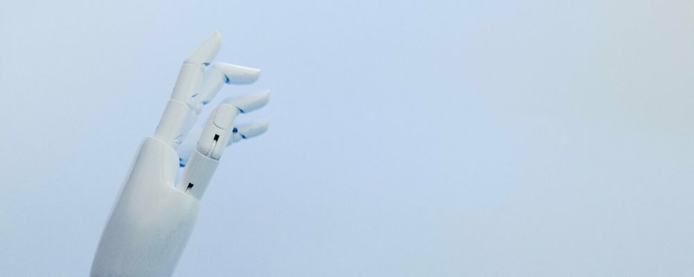 Governo dos EUA restringe acesso a modelos avançados de IA e reacende debate sobre dependência tecnológica nas empresas