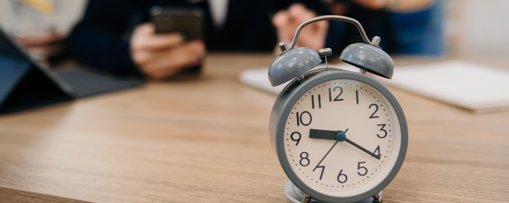 IRPF 2025: veja horários ideais para declarar e envie em até 15 minutos