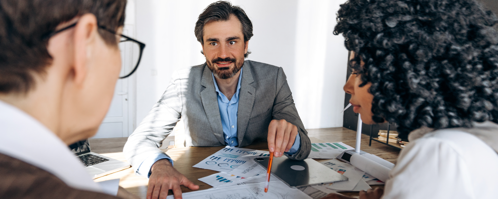 52% preferem contratar um contador para fazer IR 2025