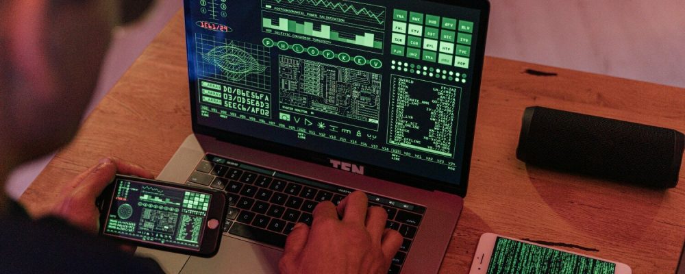 Ataques cibernéticos ameaçam o crescimento do e-commerce no Brasil